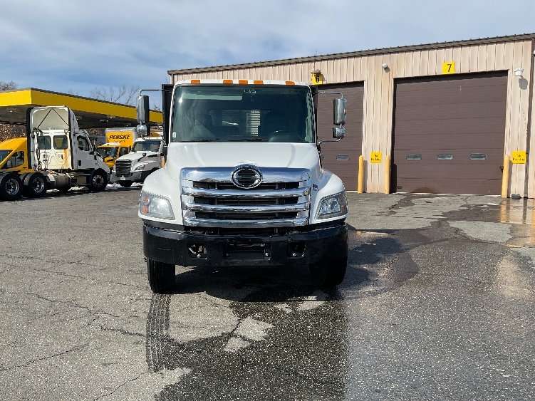 Used 2020 Hino 338 - photo 2