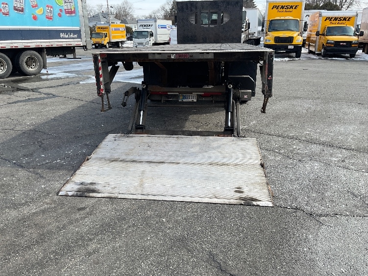 Used 2020 Hino 338 - photo 11