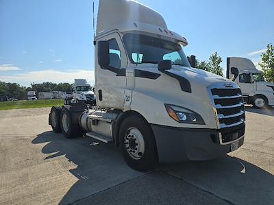 Used 2020 Freightliner Cascadia Detroit DD13 Semi Truck for sale #348754 - photo 1