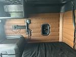 Used 2020 Freightliner Cascadia Detroit DD15AT Semi Truck with Sleeper Cab for sale #348848 - photo 19