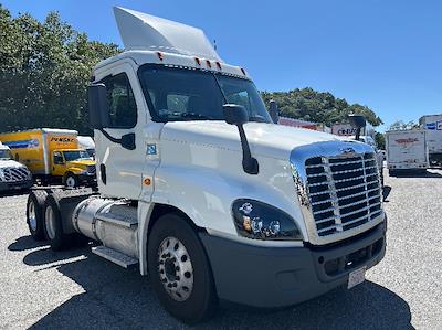 Used 2020 Freightliner Cascadia Detroit DD13 Semi Truck for sale #349102 - photo 1