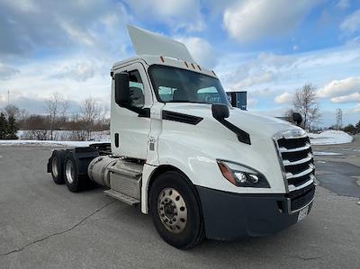 Used 2020 Freightliner Cascadia Detroit DD13 Semi Truck for sale #349225 - photo 1