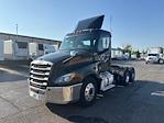 Used 2020 Freightliner Cascadia Detroit DD13 Semi Truck for sale #349243 - photo 3