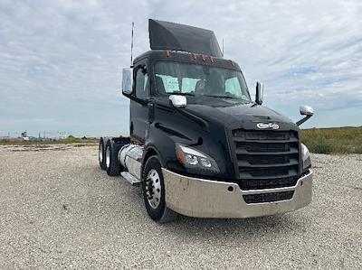 Used 2020 Freightliner Cascadia Detroit DD13 Semi Truck for sale #349245 - photo 1