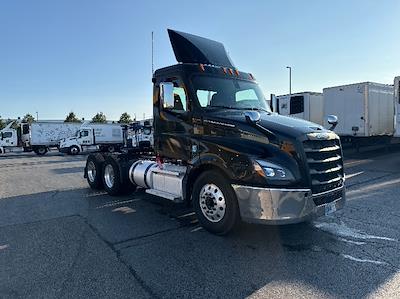 Used 2020 Freightliner Cascadia Detroit DD13 Semi Truck for sale #349246 - photo 1