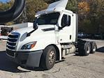 Used 2020 Freightliner Cascadia Detroit DD13 Semi Truck for sale #349342 - photo 3