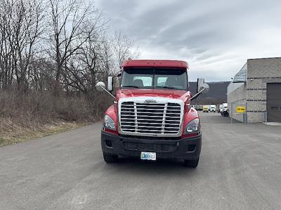 Used 2020 Freightliner Cascadia Detroit DD13 Semi Truck for sale #349349 - photo 2