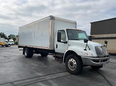 Used 2020 International MV Box Truck with Liftgate for sale #349557 - photo 1