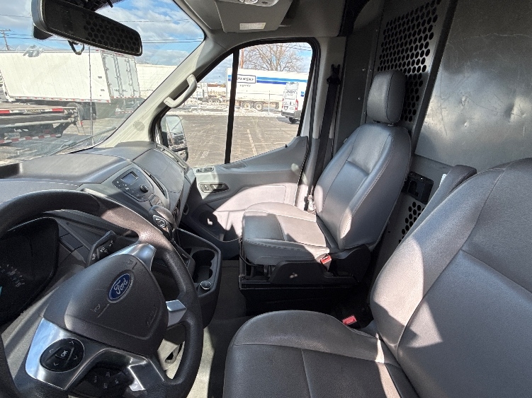 Used 2019 Ford Transit 250 - photo 18