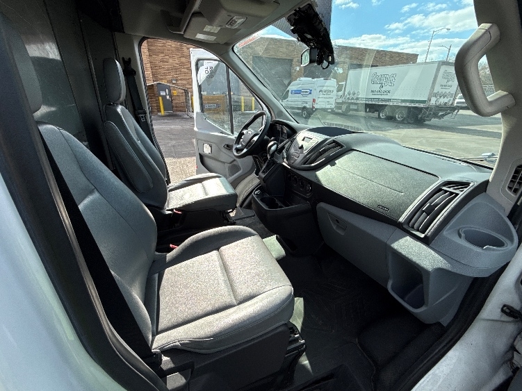 Used 2019 Ford Transit 250 - photo 21