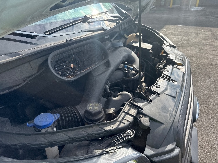 Used 2019 Ford Transit 250 - photo 22