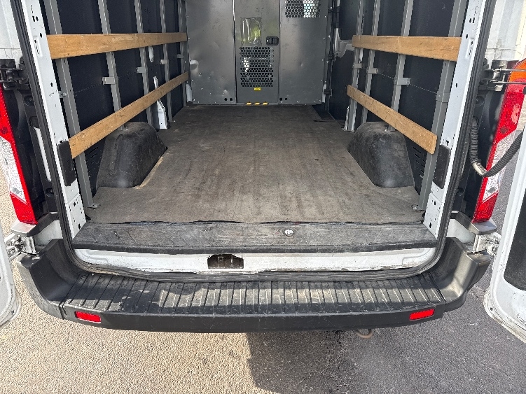 Used 2019 Ford Transit 250 - photo 10