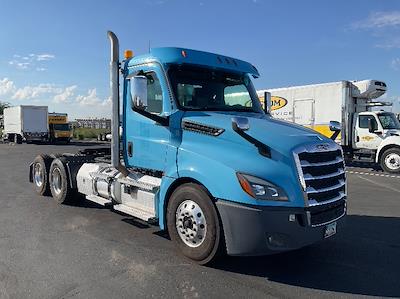 Used 2020 Freightliner Cascadia Detroit DD15AT Semi Truck for sale #350014 - photo 1