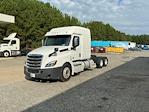 Used 2020 Freightliner Cascadia Detroit DD15AT Semi Truck with Sleeper Cab for sale #350018 - photo 3
