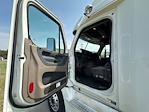 Used 2020 Freightliner Cascadia Detroit DD13 Semi Truck with Sleeper Cab for sale #350028 - photo 9