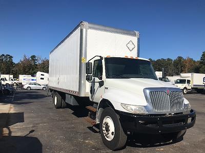 Used 2020 International MV Box Truck with Liftgate for sale #350059 - photo 1