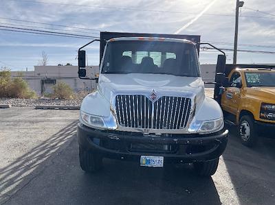 Used 2020 International MV Flatbed Truck for sale #350334 - photo 2