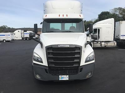 Used 2020 Freightliner Cascadia Detroit DD15AT Semi Truck for sale #350435 - photo 2