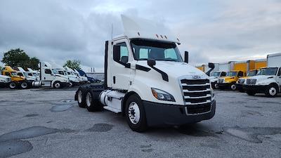 Used 2020 Freightliner Cascadia Detroit DD13 Semi Truck for sale #350944 - photo 1