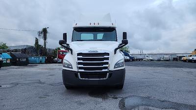 Used 2020 Freightliner Cascadia Detroit DD13 Semi Truck for sale #350944 - photo 2