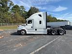 Used 2020 Freightliner Cascadia Detroit DD15AT Semi Truck with Sleeper Cab for sale #351734 - photo 4