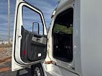 Used 2020 Freightliner Cascadia Detroit DD15AT Semi Truck with Sleeper Cab for sale #351734 - photo 9