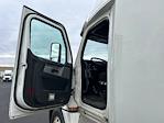 Used 2020 Freightliner Cascadia Detroit DD15AT Semi Truck with Sleeper Cab for sale #351749 - photo 9