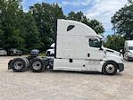 Used 2020 Freightliner Cascadia Detroit DD15AT Semi Truck with Sleeper Cab for sale #351774 - photo 8