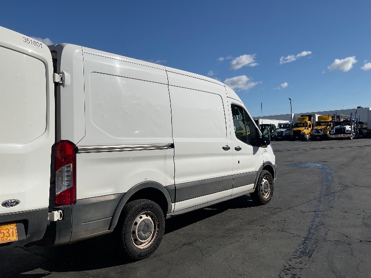 Used 2019 Ford Transit 250 - photo 15