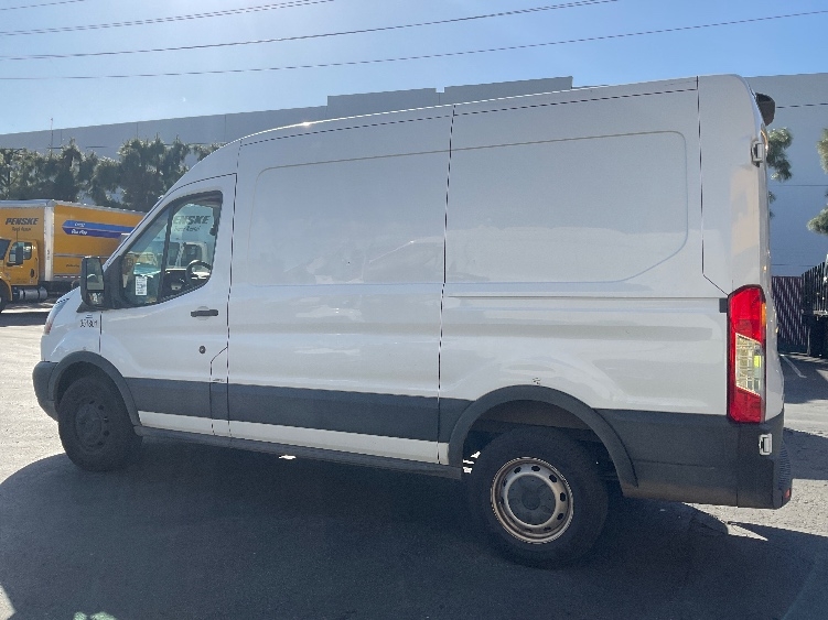 Used 2019 Ford Transit 250 - photo 6