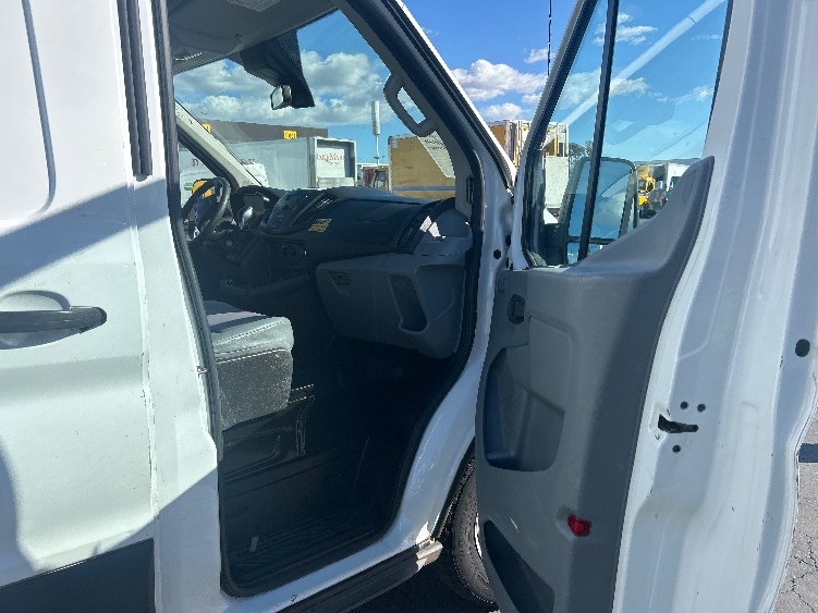 Used 2019 Ford Transit 250 - photo 22