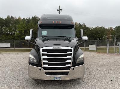 Used 2020 Freightliner Cascadia Detroit DD13 Semi Truck with Sleeper Cab for sale #351845 - photo 2