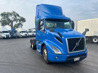 Used 2020 Volvo VNR Volvo D13 Semi Truck for sale #351886 - photo 1