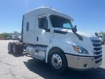 Used 2020 Freightliner Cascadia Detroit DD15TC Semi Truck with Sleeper Cab for sale #352260 - photo 1