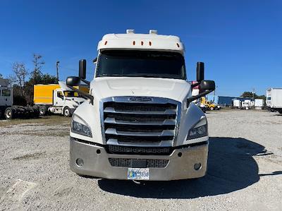 Used 2020 Freightliner Cascadia Detroit DD15AT Semi Truck with Sleeper Cab for sale #352270 - photo 2