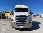 Used 2020 Freightliner Cascadia Detroit DD15AT Semi Truck with Sleeper Cab for sale #352270 - photo 2