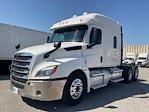 Used 2020 Freightliner Cascadia Detroit DD15AT Semi Truck with Sleeper Cab for sale #352287 - photo 3