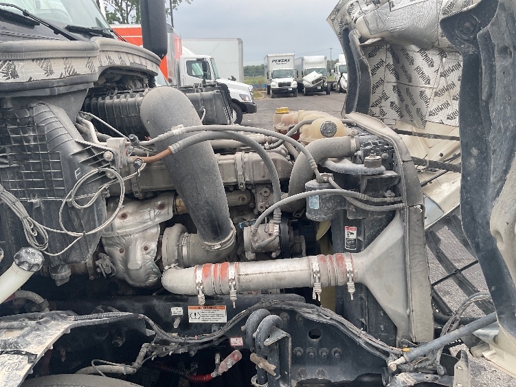 Used 2020 Freightliner Cascadia - photo 21