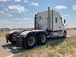 Used 2020 Freightliner Cascadia Detroit DD15AT Semi Truck with Sleeper Cab for sale #352298 - photo 7