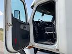 Used 2020 Freightliner Cascadia Detroit DD15AT Semi Truck with Sleeper Cab for sale #352298 - photo 9