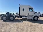 Used 2020 Freightliner Cascadia Detroit DD15AT Semi Truck with Sleeper Cab for sale #352301 - photo 8
