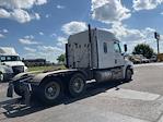 Used 2020 Freightliner Cascadia Detroit DD15AT Semi Truck with Sleeper Cab for sale #352305 - photo 7