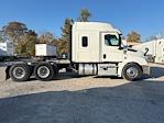 Used 2020 Freightliner Cascadia Detroit DD15AT Semi Truck with Sleeper Cab for sale #352307 - photo 8