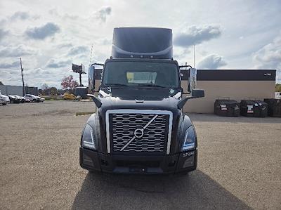 Used 2020 Volvo VNL Volvo D13 Semi Truck for sale #352360 - photo 2
