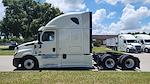 Used 2020 Freightliner Cascadia Detroit DD15AT Semi Truck with Sleeper Cab for sale #352368 - photo 4