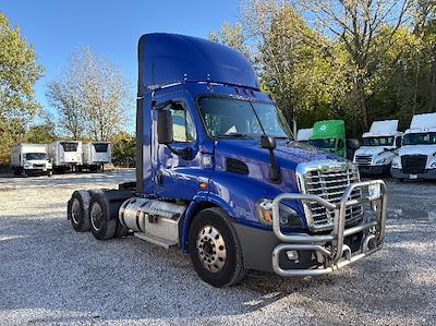 Used 2020 Freightliner Cascadia Detroit DD13 Semi Truck for sale #352624 - photo 1