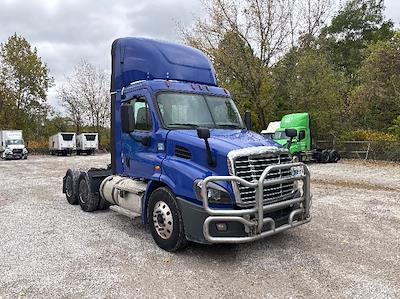 Used 2020 Freightliner Cascadia Detroit DD13 Semi Truck for sale #352626 - photo 1