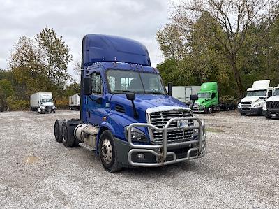 Used 2020 Freightliner Cascadia Detroit DD13 Semi Truck for sale #352627 - photo 1