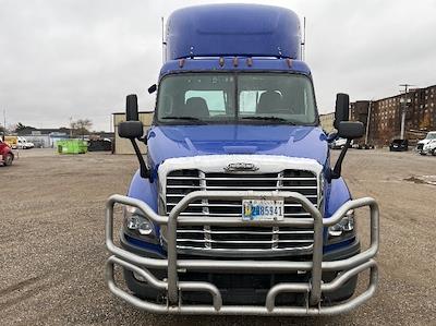Used 2020 Freightliner Cascadia Detroit DD13 Semi Truck for sale #352630 - photo 2