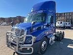 Used 2020 Freightliner Cascadia Detroit DD13 Semi Truck for sale #352636 - photo 3
